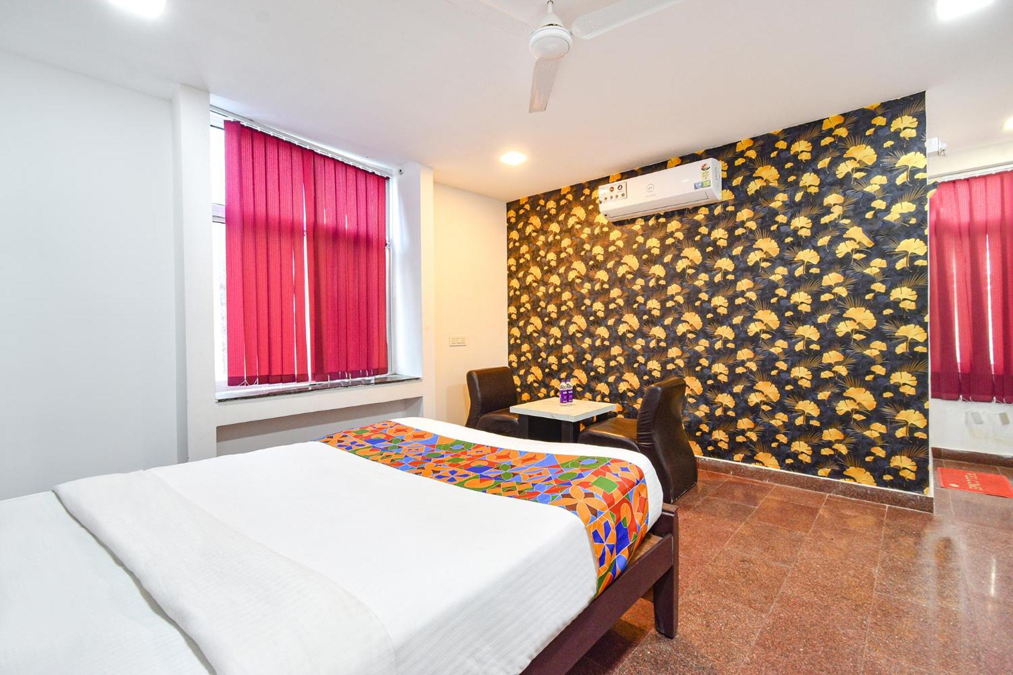 Fabhotel Casa Grand Inn - Nr Us Consulate, Financial District Хидерабад Екстериор снимка