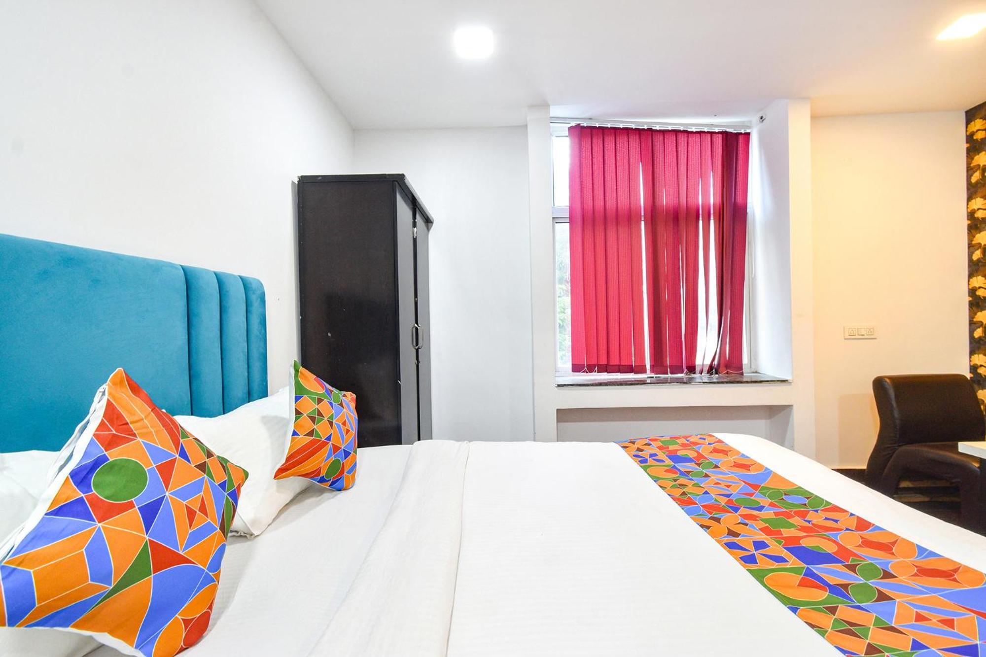 Fabhotel Casa Grand Inn - Nr Us Consulate, Financial District Хидерабад Екстериор снимка
