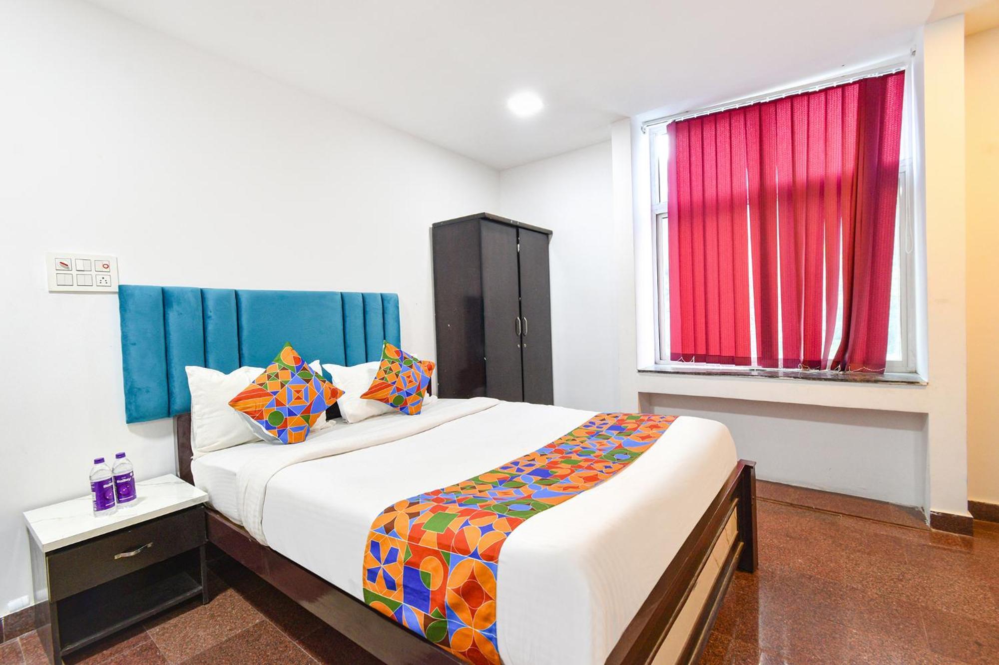 Fabhotel Casa Grand Inn - Nr Us Consulate, Financial District Хидерабад Екстериор снимка